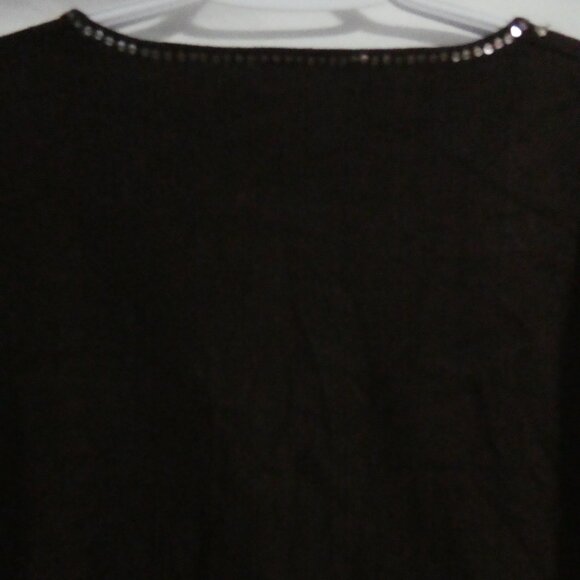 JESSICA | large | Brown V-Neck Sweater with Sequin & Sea Shell Floral Design - Picture 11 of 15